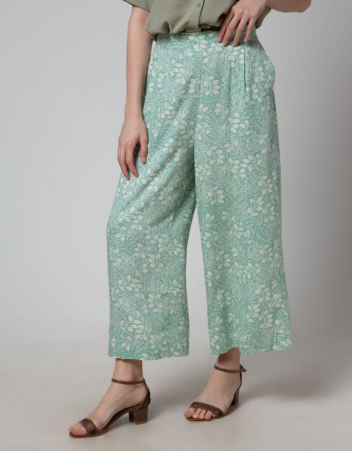Details Cullote Style Women's Long Pants