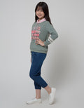 Nevada On The Good Sweater Anak Perempuan