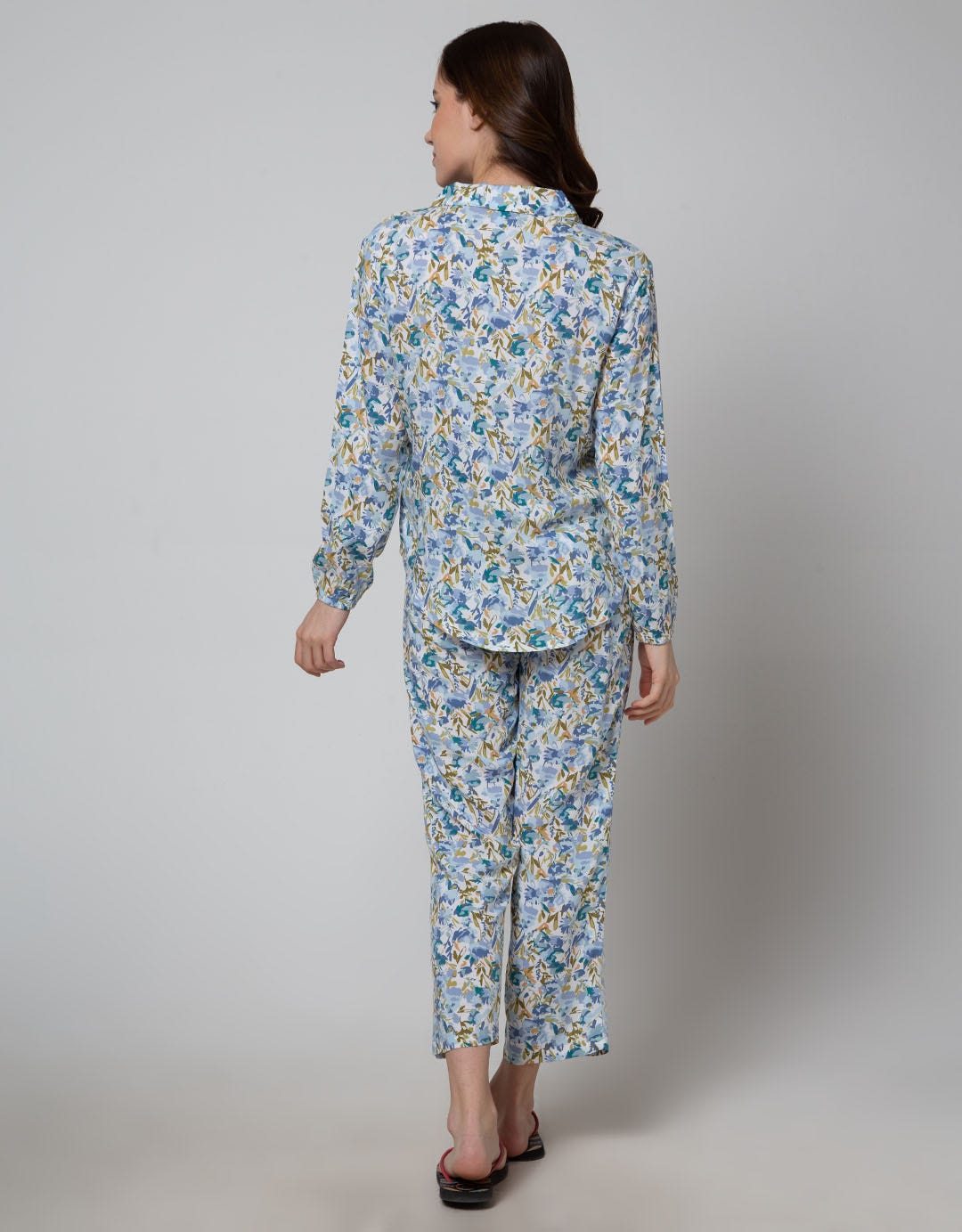 St. Yves Long Sleeve Pajama Pants Abstract Flowers