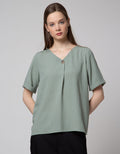 St. Yves Levent Creepe Blouse Wanita