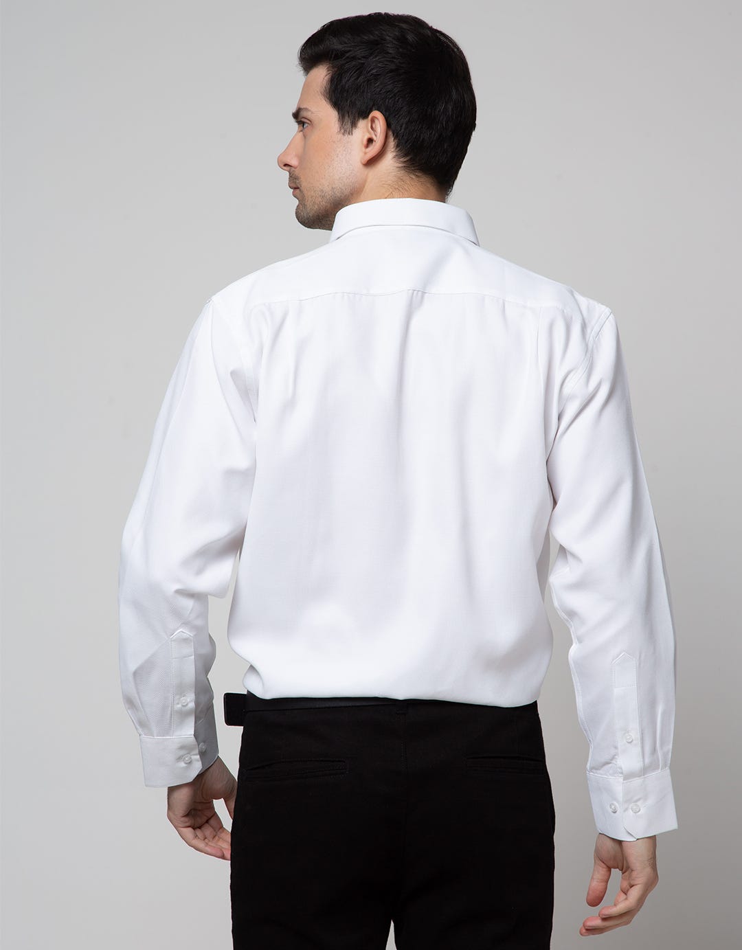 Stanley Adams Point Collar Kemeja Pria