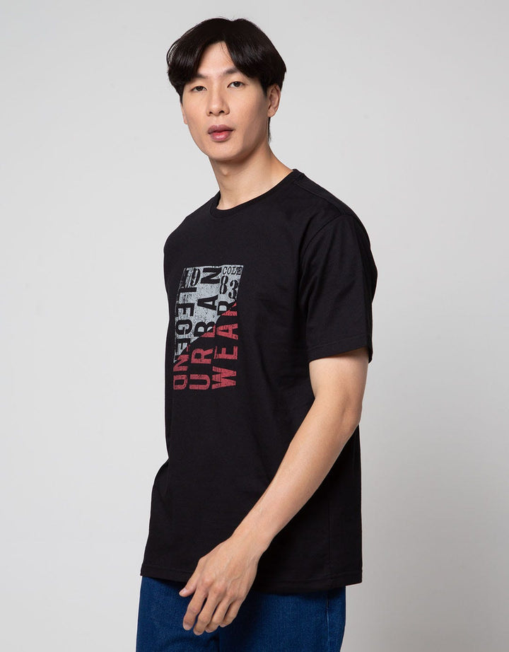 Cole Urband Legend Print Kaos Pria