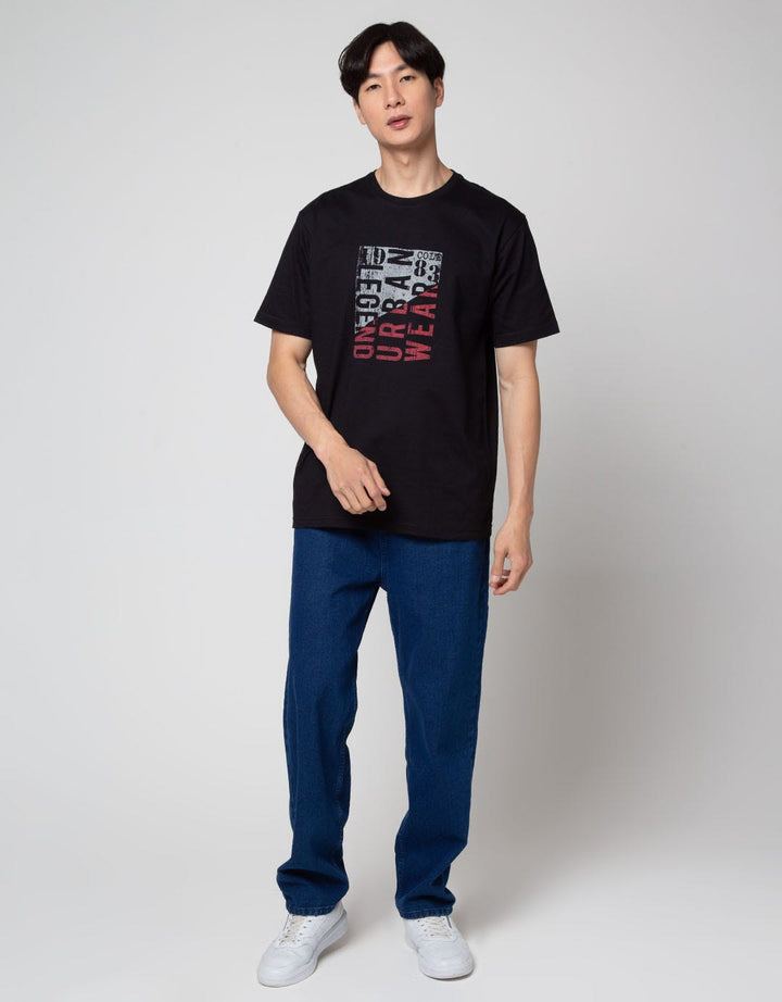 Cole Urband Legend Print Kaos Pria