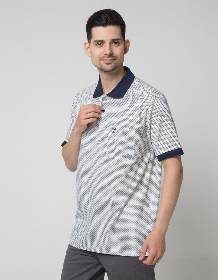 Cole Minimalist Contrast Kaos Polo Pria