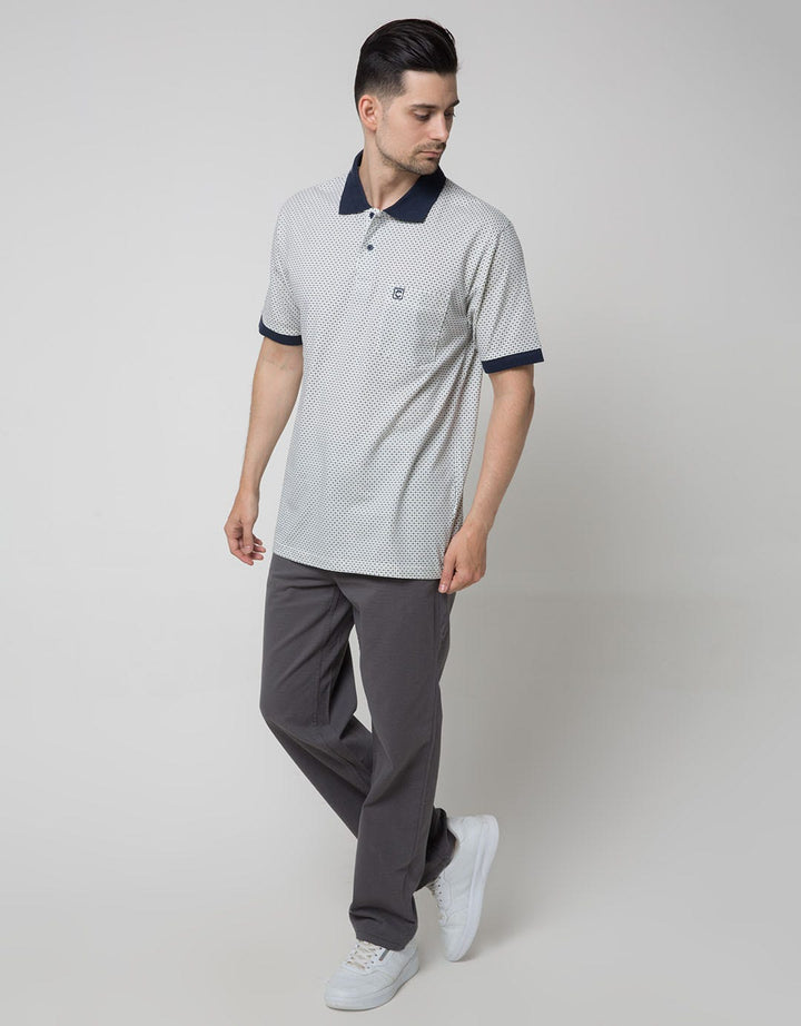 Cole Minimalist Contrast Kaos Polo Pria