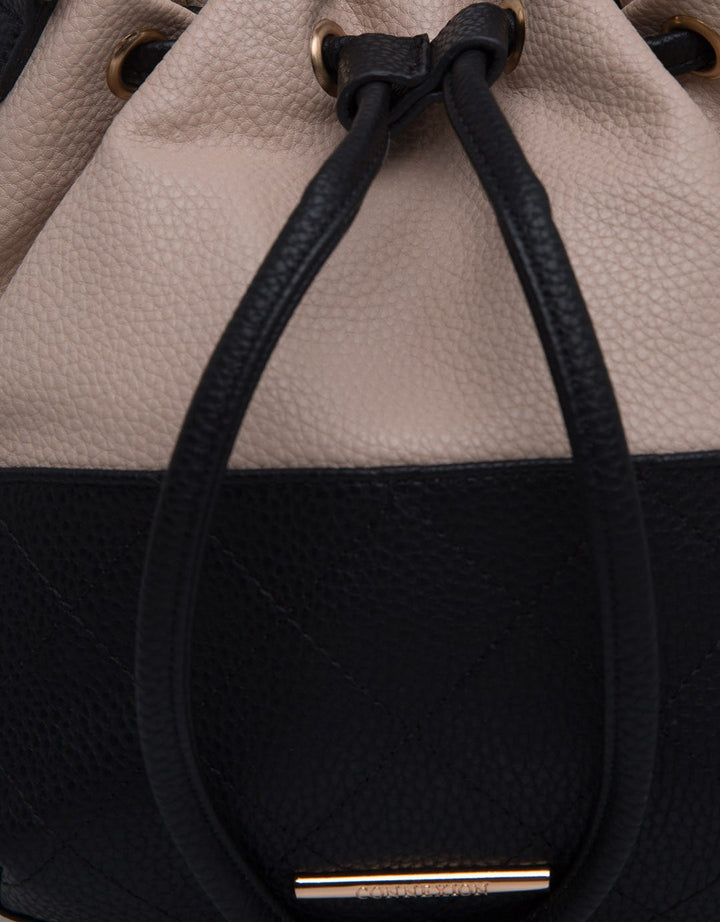 Connexion Shoulder Bag Chain