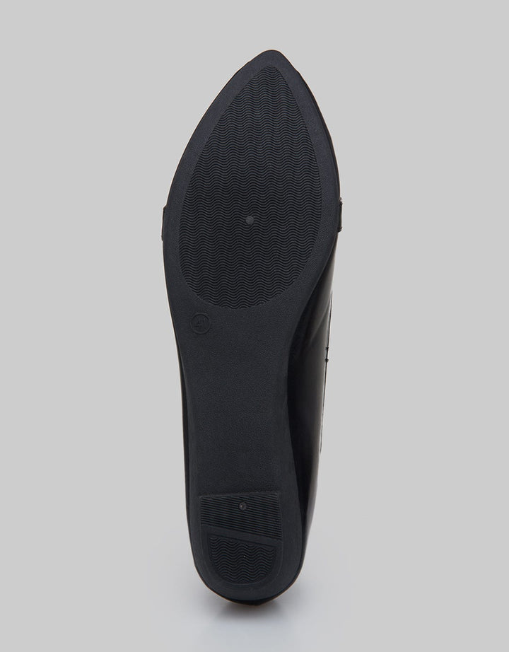 St. Yves Pointed Toe Ballerinas Women