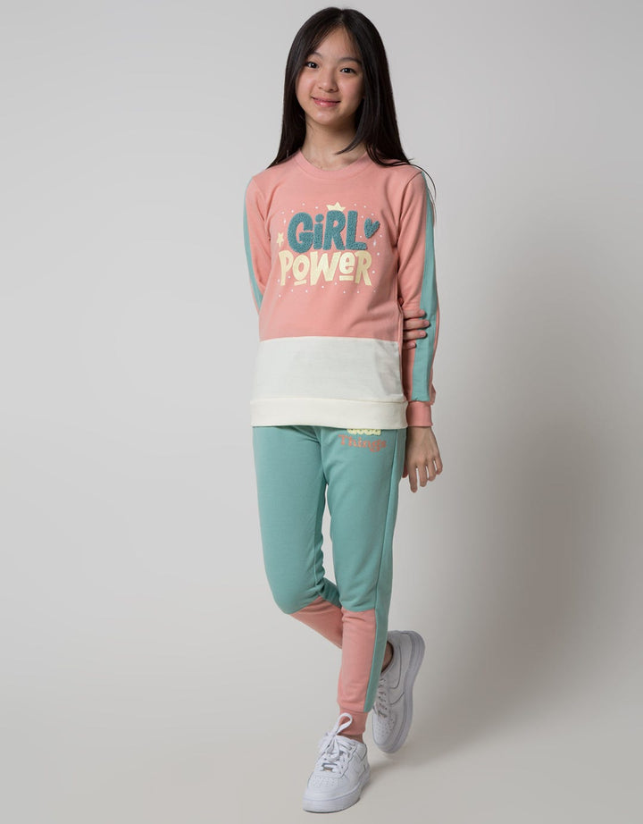 Nevada Sweatshirt Towel Embro Patch Girl Power