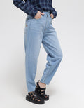 Dust Celana Lamera Mom Jeans