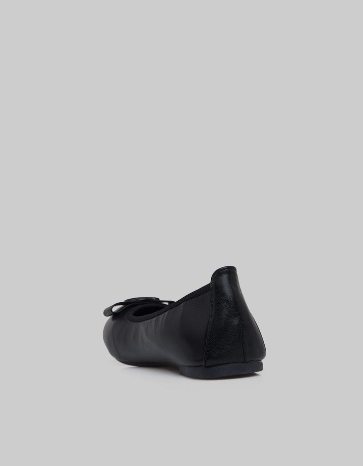 Peter Keiza Buckle Flatshoes Wanita