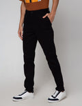 Details Celana Chinos Stretch Pria