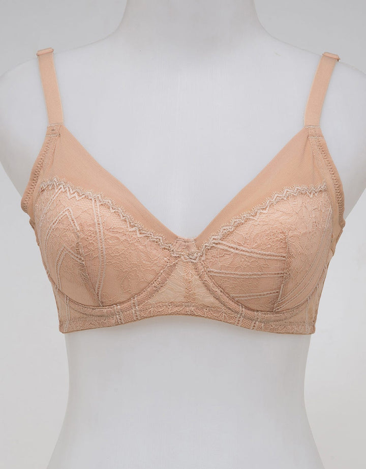 St. Yves Non Push Up Regular Bra Wired With Laces N Mesh