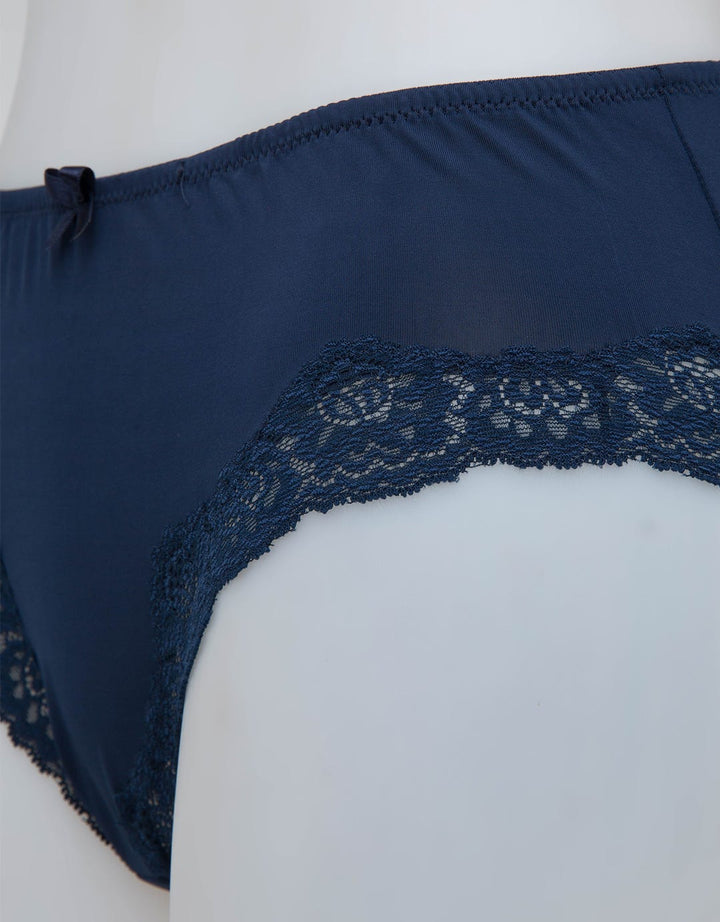 St. Yves Brief Panty Midi Lace