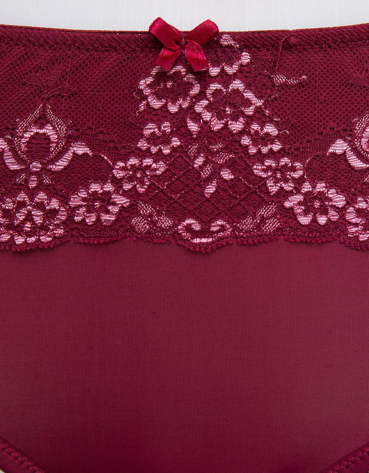 St. Yves Maxi Lace Calana Dalam Wanita