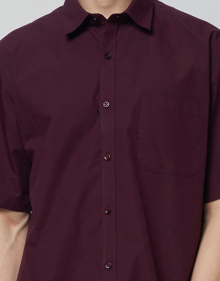 Cole Sateen Kemeja Pendek Regular Pria