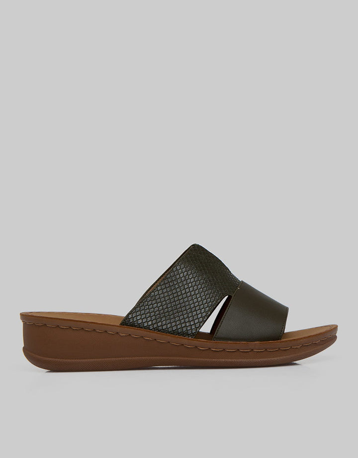 St. Yves Slipper Dot Sandal Wanita