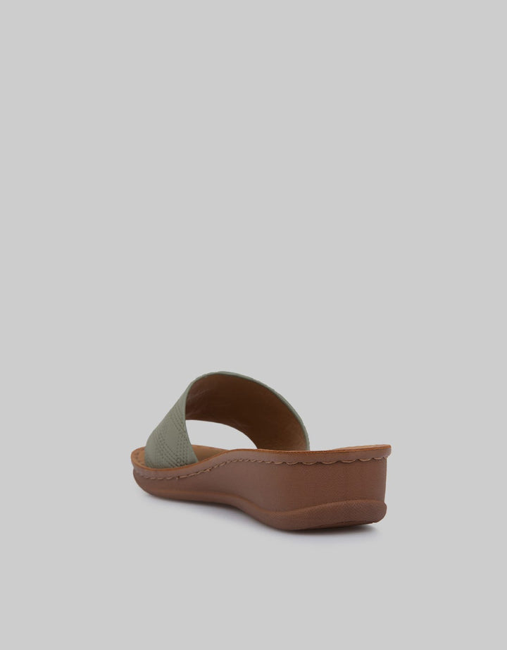 St. Yves Textured Wedges Slipper Sandal