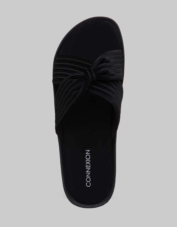 Connexion Cross Texture Ban Slipper Sandal Wanita