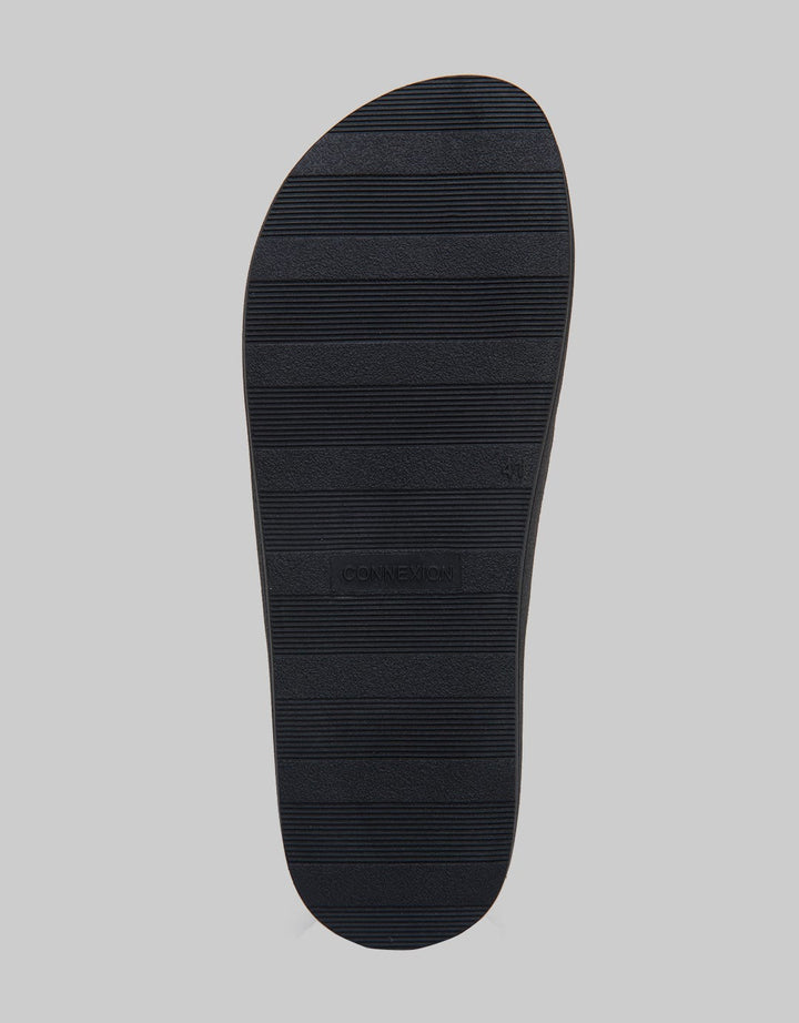 Connexion Cross Texture Ban Slipper Sandal Wanita