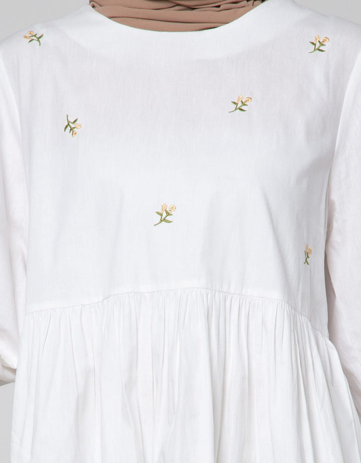 Annisa Long Sleeve Blouse With Small Flower Embroidery