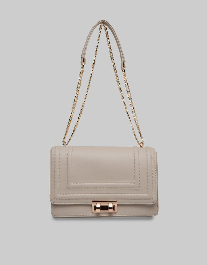 Connexion Shoulder Bag Chain With List Outside
