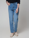 Nevada Regular Wash Celana Denim Wanita