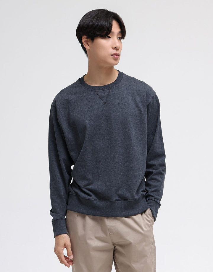 Suko Sweater Pullover Kerah Bulat Lengan Panjang