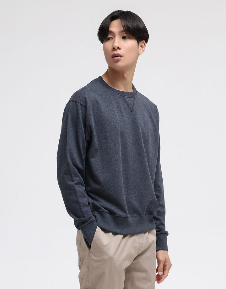 Suko Sweater Pullover Kerah Bulat Lengan Panjang