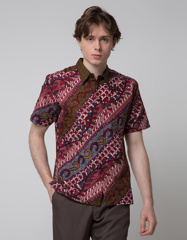 Arjunaweda Hem Batik Lengan Pendek Parang Kawung