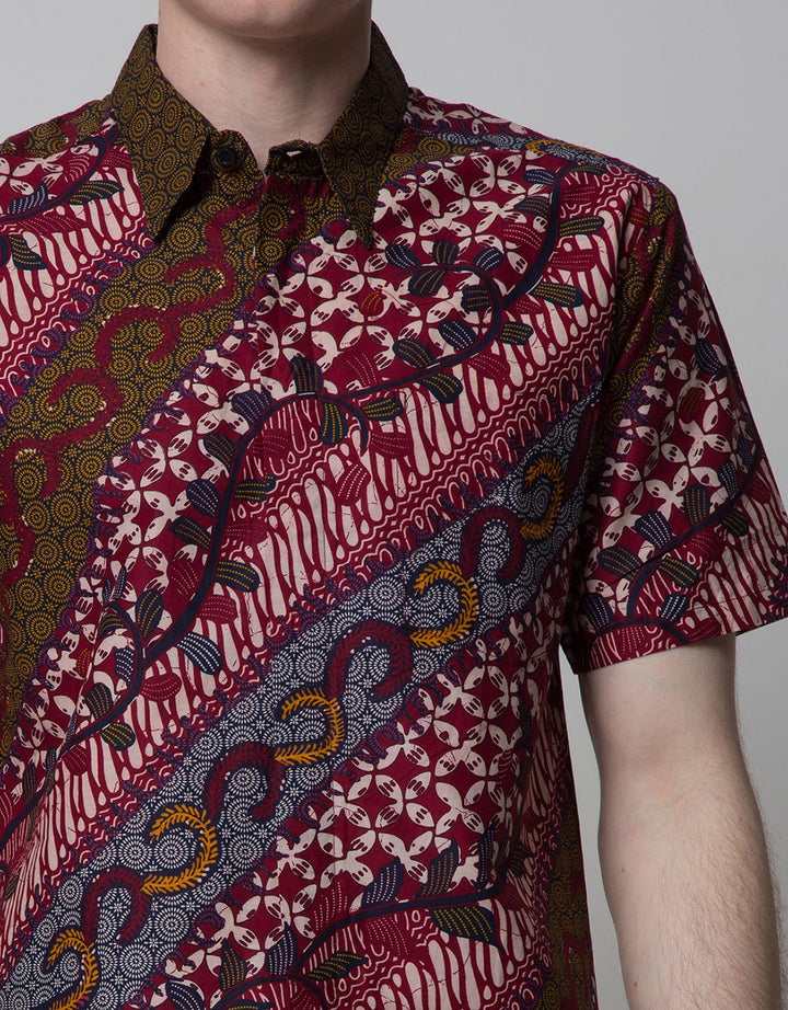 Arjunaweda Hem Batik Lengan Pendek Parang Kawung