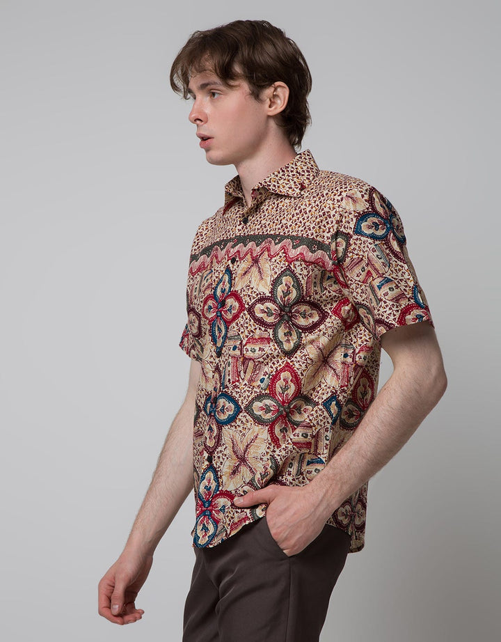 Arjunaweda Hem Batik Lengan Pendek Semanggi Warna