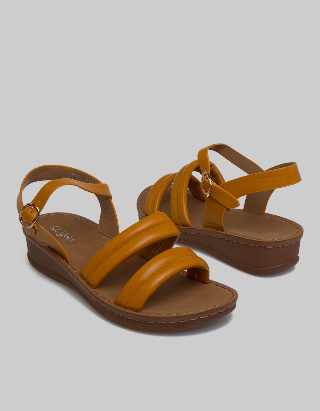 St. Yves Slipper Sandal Wanita