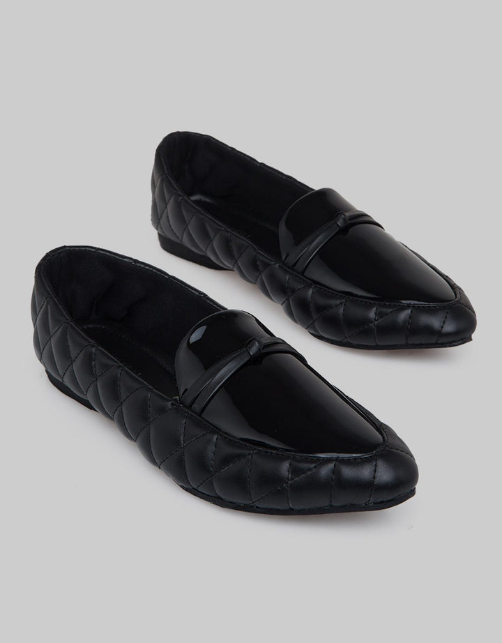 Connexion Moccasin Quilted Sepatu Wanita