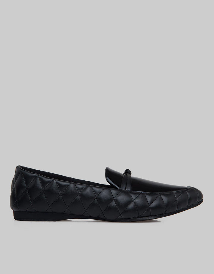 Connexion Moccasin Quilted Sepatu Wanita
