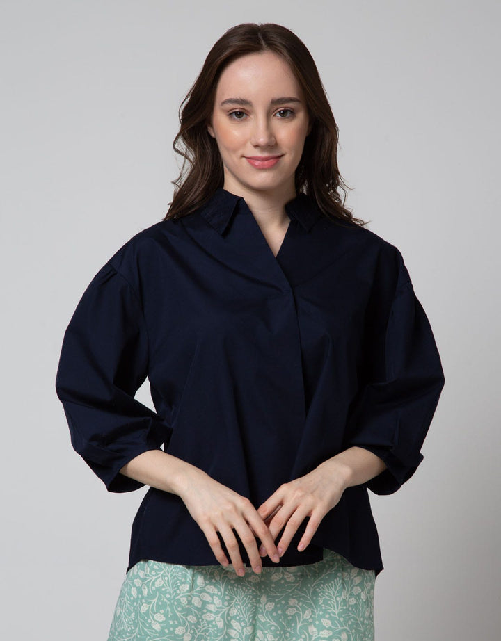 St. Yves EasyCare Blouse Wanita