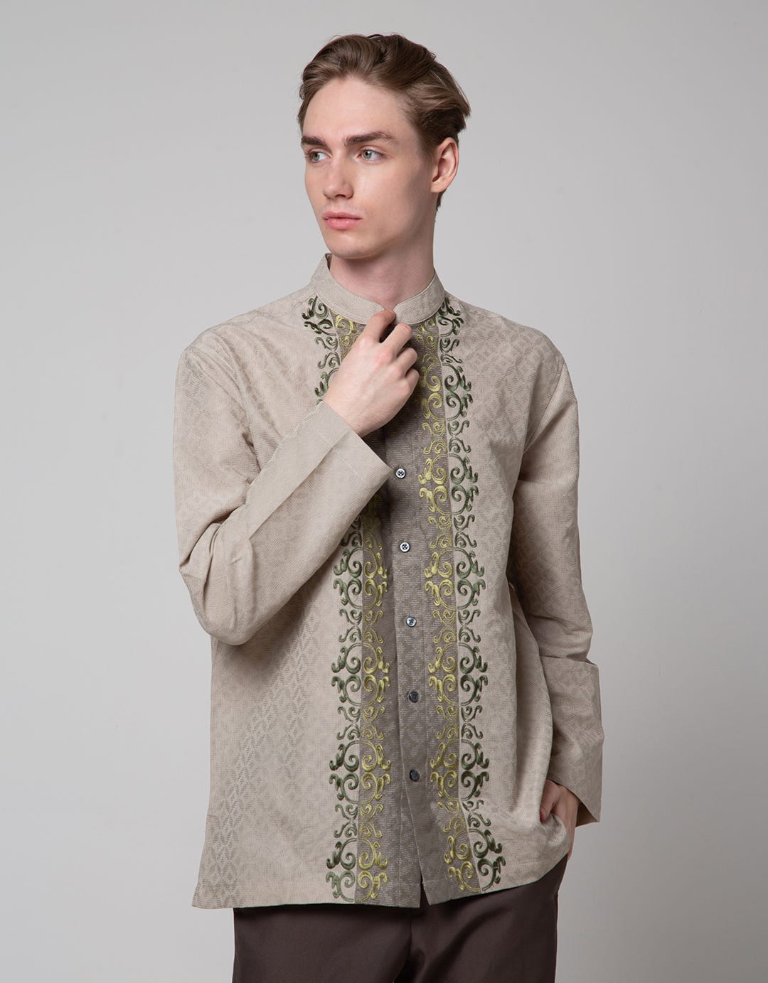 INTRESSE MANOR CLOTHES