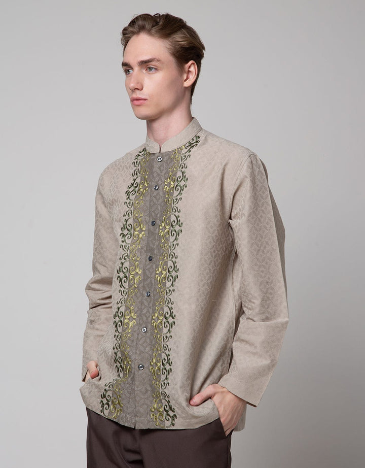 INTRESSE MANOR CLOTHES