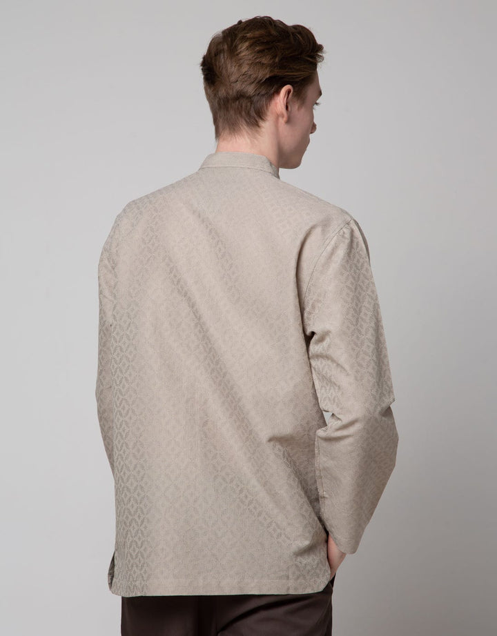 INTRESSE MANOR CLOTHES
