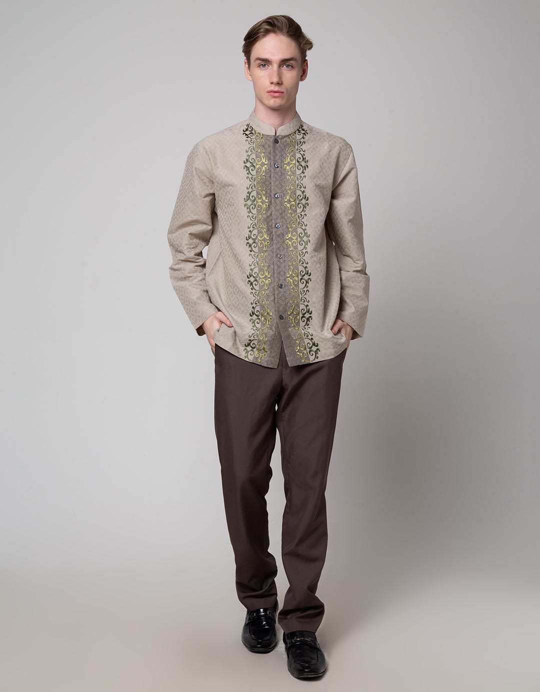 INTRESSE MANOR CLOTHES