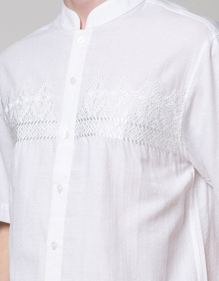Intresse Provincial Baju Koko Short