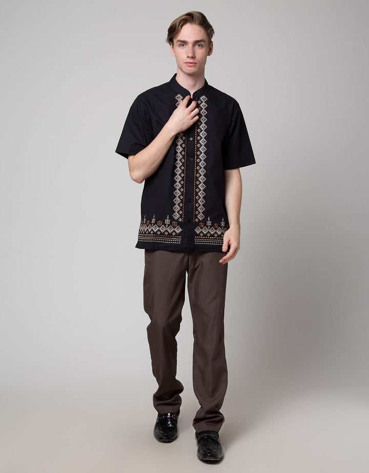Intresse  Baju Koko Lengan Pendek Bernaise Pria
