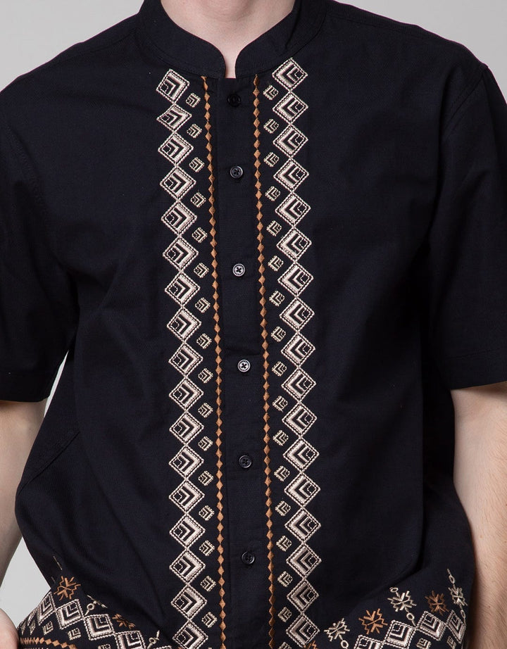 Intresse  Baju Koko Lengan Pendek Bernaise Pria