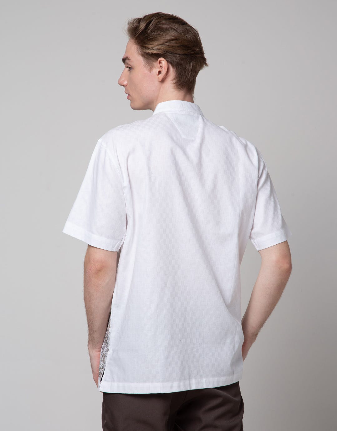 Intresse Carnation Buff Baju Koko Pria