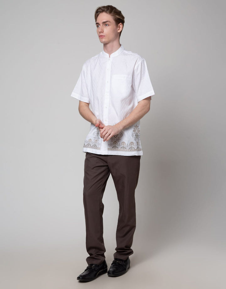 Intresse Carnation Buff Baju Koko Pria