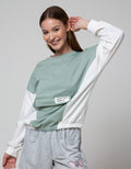 Nevada Solid C And S Sweater Wanita