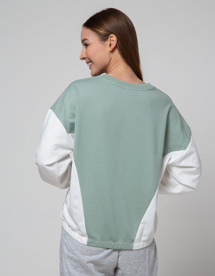 Nevada Solid C And S Sweater Wanita