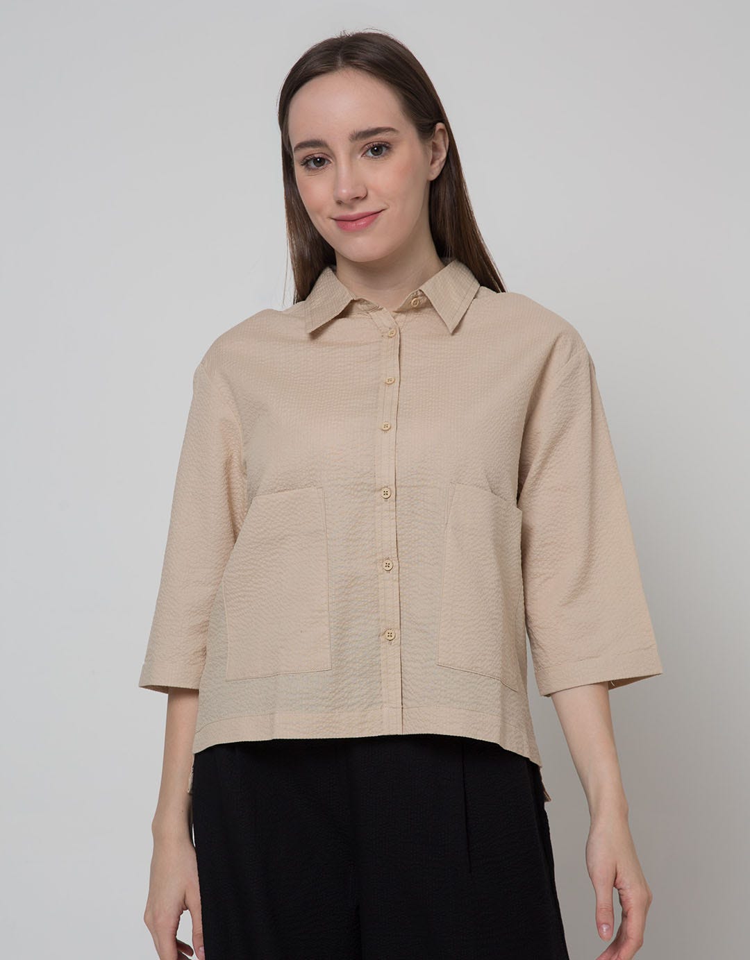 Details Short Sleeve Blouse With 2 Front Pocket