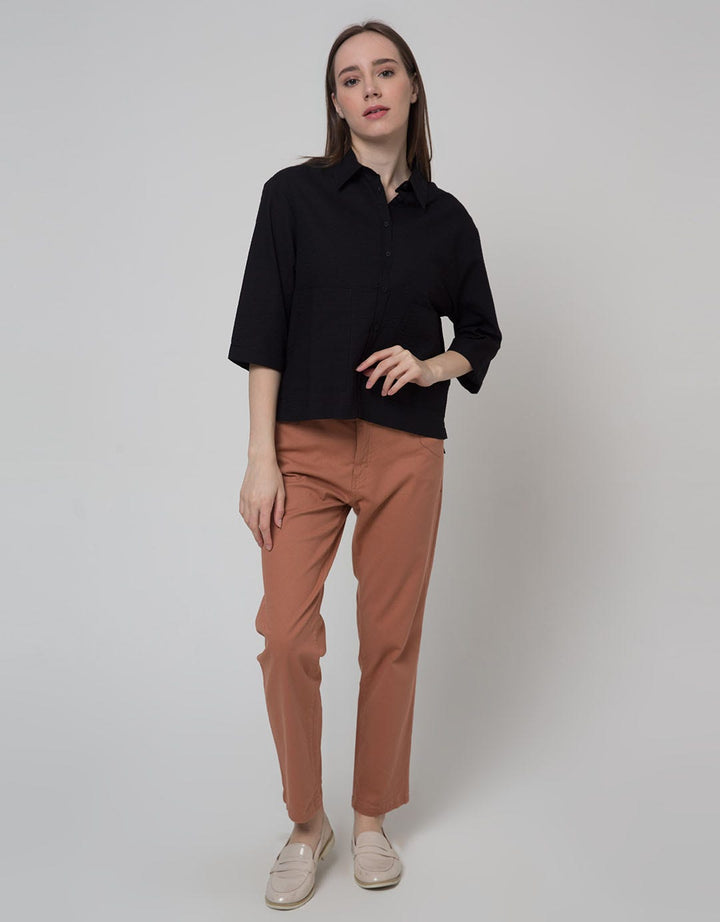 Details Short Sleeve Blouse With 2 Front Pocket