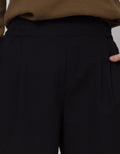 Details Long Pants Textured Fabric
