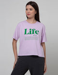 Details Boxy Tee Kaos Casual Wanita
